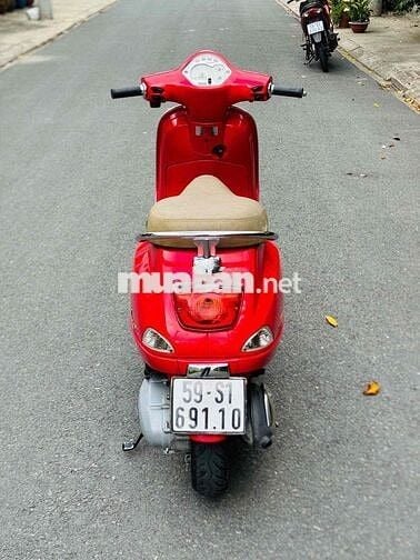 Piaggio Vespa LX125 2015 3VAN PHUN XĂNG FI Đỏ 90%