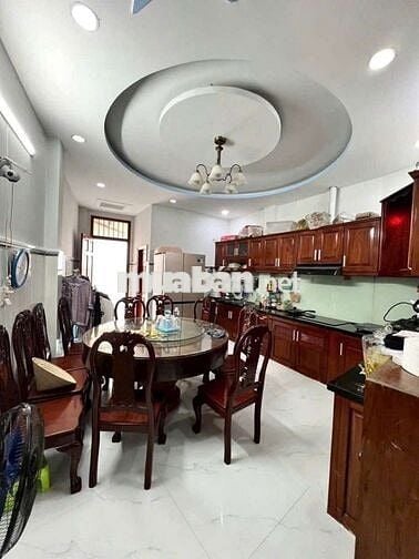 chính chủ bán gấp nhà hẻm xe tải 4mx22m