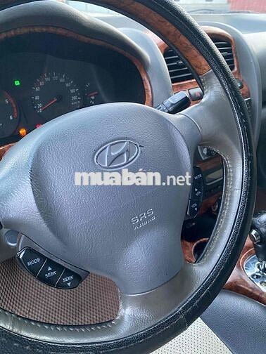 Hyundai santafe gold số tự động máy dầu 2004