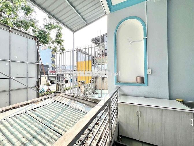 2 PHÒNG NGỦ BAN CÔNG SIÊU THOÁNG MÁT FULL NỘI THẤT TRỐNG SẴN Ở LIỀN