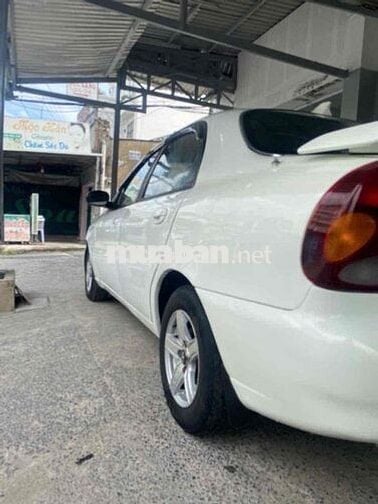 Daewoo Lanos Trắng 5 chỗ