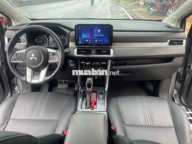 Mitsubishi Xpander 2023 1.5At Premium 88.000 km Xá