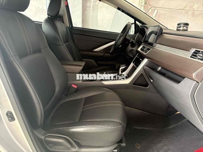 Mitsubishi Xpander 2023 1.5At Premium 88.000 km Xá