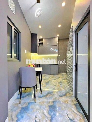NHÀ ĐẸP GIÁ CHỐT RẺ NGAY TRUNG TÂM NK,SÁT TRƯỜNG ĐIỂM