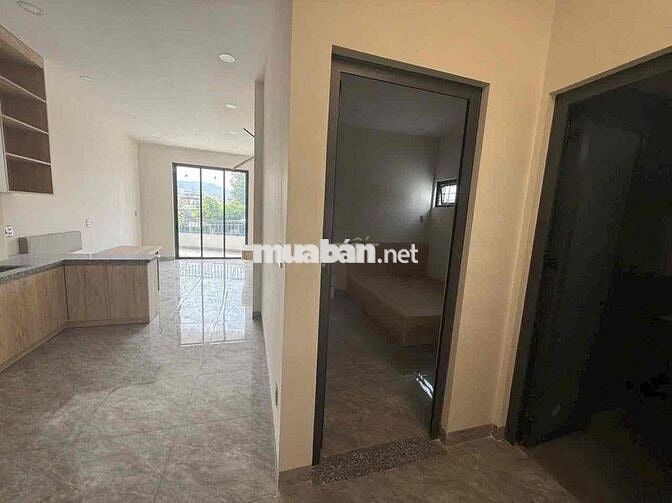 Cho thuê nhà mặt tiền Nguyễn Tất thành, Phước Long, Nha Trang