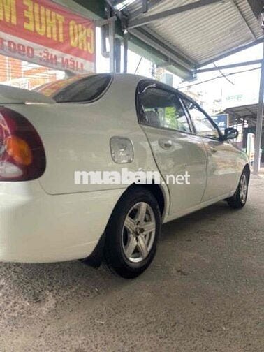 Daewoo Lanos Trắng 5 chỗ