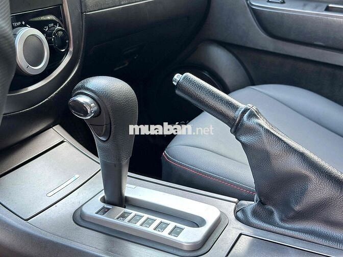 Ford Escape SUV số tự động gầm cao, full đồ chơi