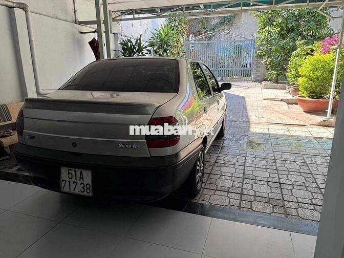 Fiat Siena ED 1.3 Bạc - Xe gia đình chăm kỹ