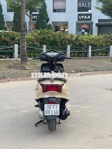Honda Lead 110 FI Vàng cát Việt Nam