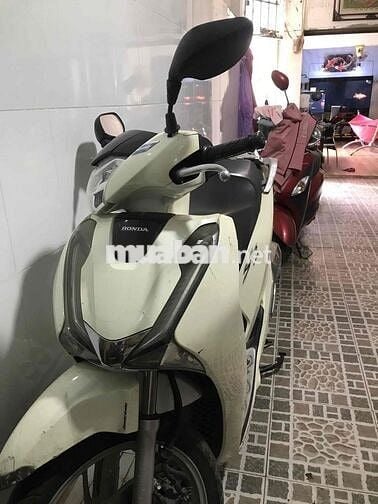 Honda SH Trắng