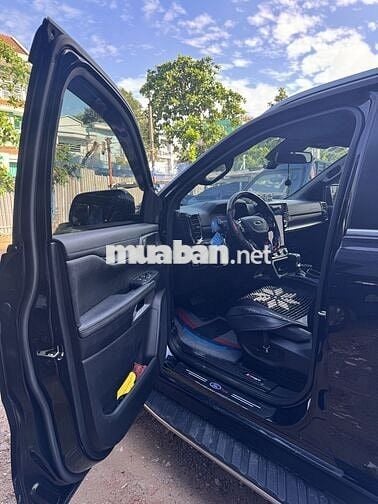 Ford Everest Titanium 4x2 2022 Diesel 50000 km