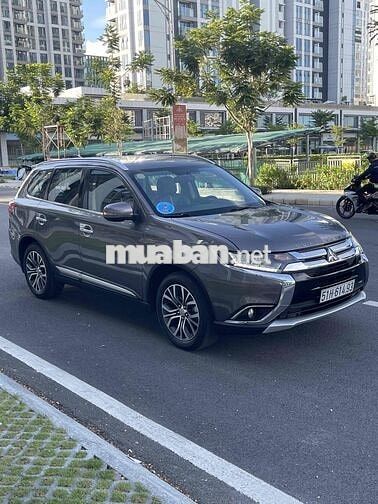Mitsubishi Outlander 2019 7 chỗ Tự động Nâu