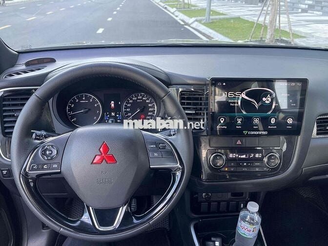 Mitsubishi Outlander 2019 7 chỗ Tự động Nâu