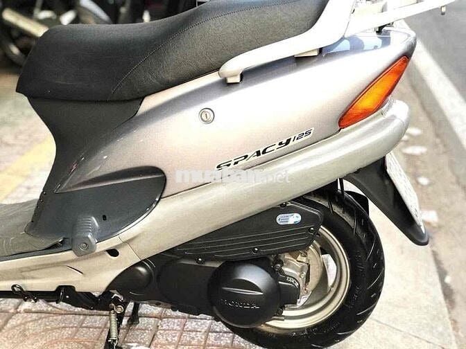 Spacy 2001 Bạc SM 210 BSTP - XE Y HÌNH - BAO GÓP