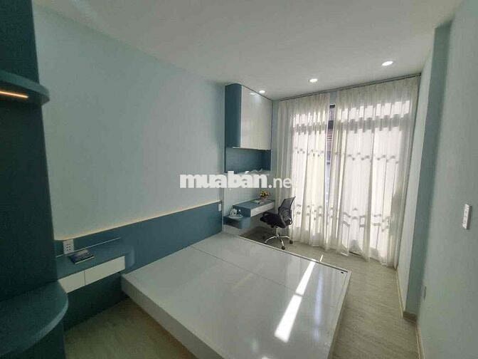 Bán nhà riêng 2 mặt hẻm 5 tầng Thạch Thị Thanh Quận 1 cũ