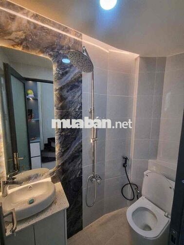 Bán nhà riêng 2 mặt hẻm 5 tầng Thạch Thị Thanh Quận 1 cũ