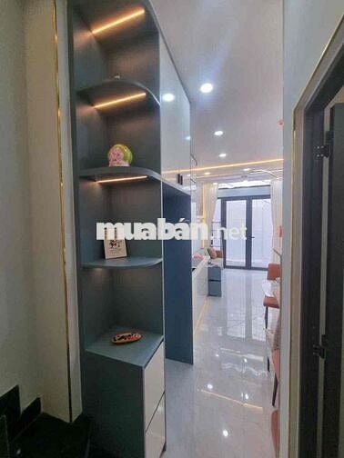Bán nhà riêng 2 mặt hẻm 5 tầng Thạch Thị Thanh Quận 1 cũ