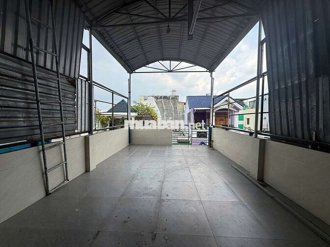 HÀNG TỐT NHÀ ĐẸP - ĐÚC BTCT - 64M² - CẠNH CHỢ HIỆP BÌNH - SỔ VUÔNG