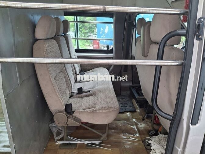 Ford Transit 2013 6 chỗ 190000 km Hồng phấn