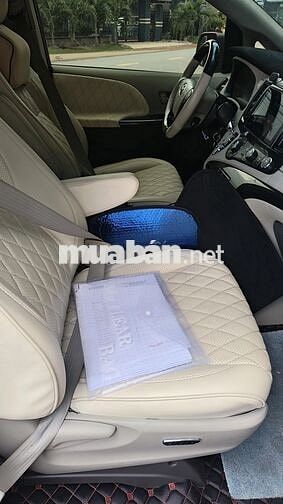 Toyota Sienna 2010 2.7 LE Vàng cát
