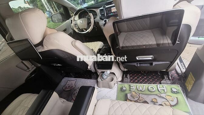 Toyota Sienna 2010 2.7 LE Vàng cát