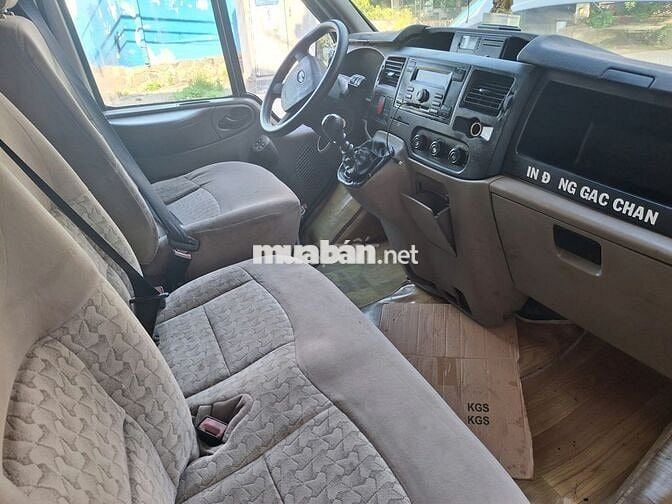 Ford Transit 2013 6 chỗ 190000 km Hồng phấn
