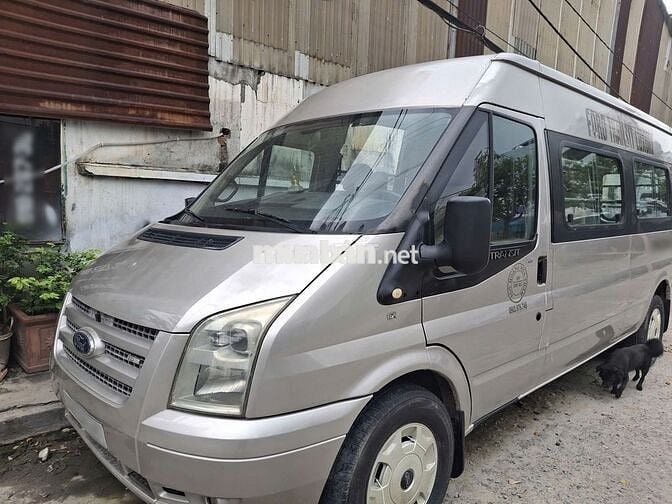 Ford Transit 2013 6 chỗ 190000 km Hồng phấn