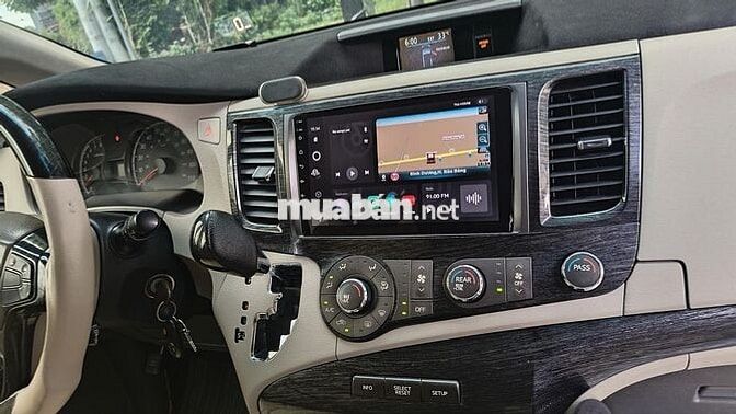 Toyota Sienna 2010 2.7 LE Vàng cát