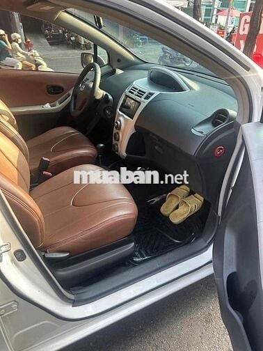 Toyota Yaris Trắng Số tự động 5 chỗ Da