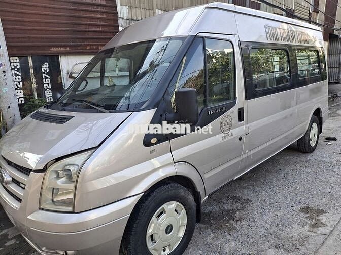 Ford Transit 2013 6 chỗ 190000 km Hồng phấn