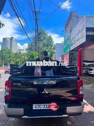 Mitsubishi Triton GLX 2023 15000 km Đen