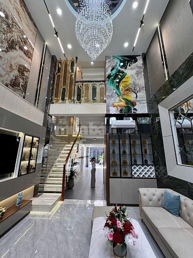 Bán nhà 4,2X16m, 4 tầng, Thang máy, Hẻm 6m Phan Huy Ích