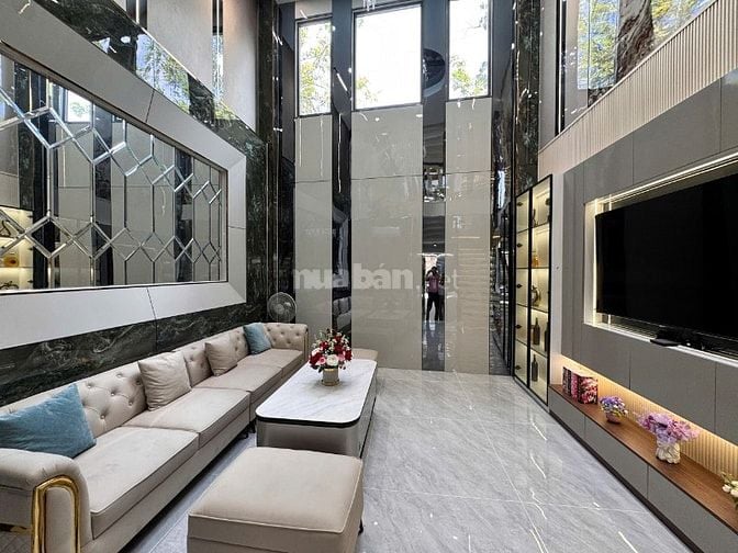 Bán nhà 4,2X16m, 4 tầng, Thang máy, Hẻm 6m Phan Huy Ích