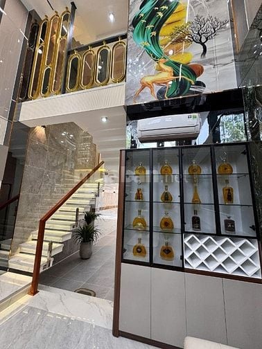 Bán nhà 4,2X16m, 4 tầng, Thang máy, Hẻm 6m Phan Huy Ích