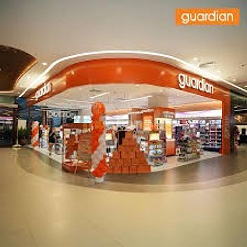 Cần Nhân Viên Bán Hàng và Tạp Vụ Quầy Hàng Tại Cửa Hàng Mỹ Phẩm