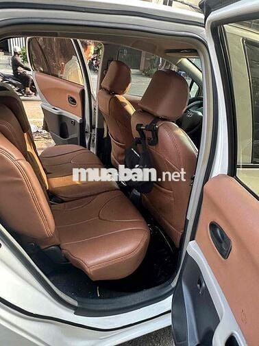 Toyota Yaris Trắng Số tự động 5 chỗ Da
