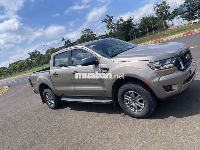 Chính chủ cần bán chiếc bán tải ford 2019 MT