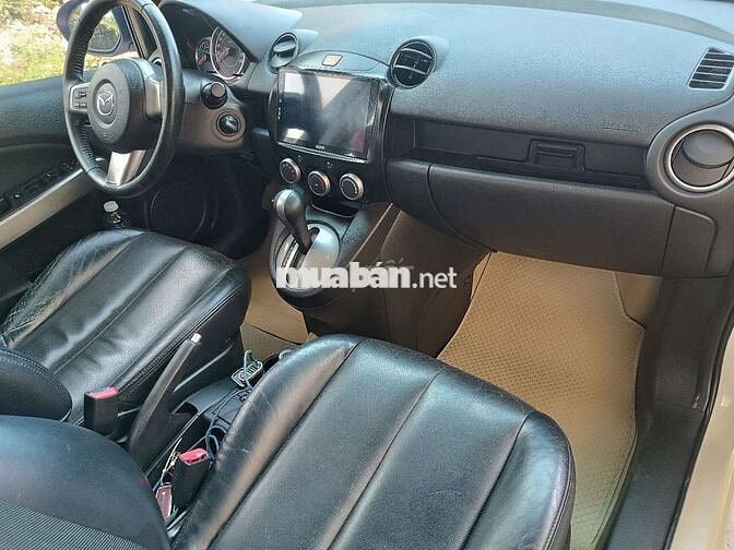 Mazda Mazda 2 Trắng Tự động Xăng