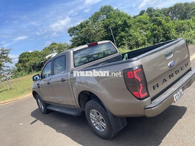 Chính chủ cần bán chiếc bán tải ford 2019 MT