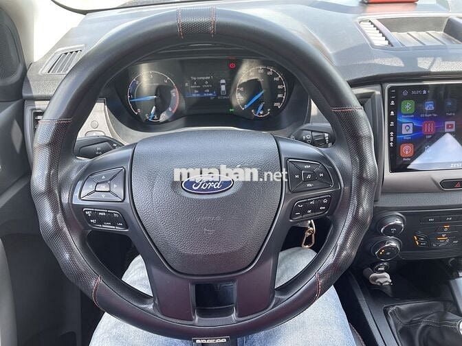 Chính chủ cần bán chiếc bán tải ford 2019 MT