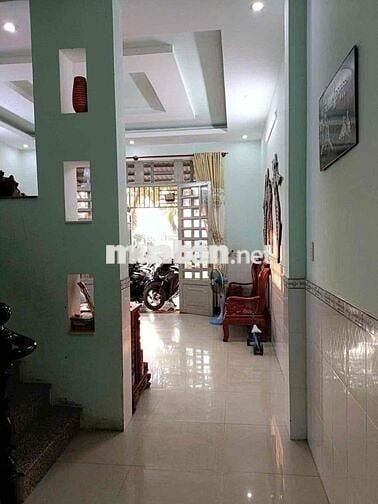 nhà 5x20 Chợ Huế , 1 lầu 3 Phòng