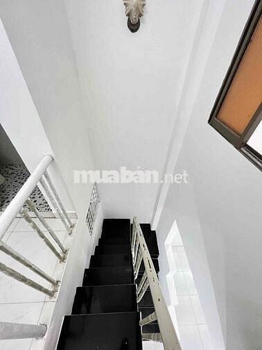 Bán Nhà nguyễn phi khanh Quận 1