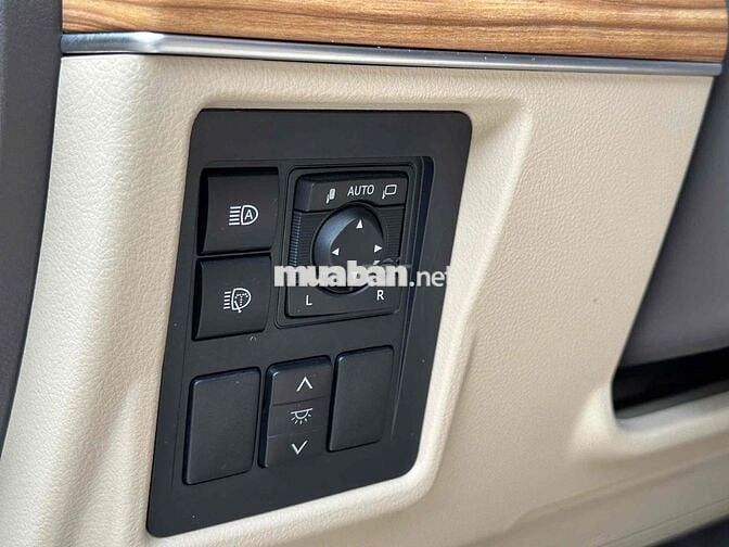 Toyota Land Cruiser Prado 2022 Đen full bảo dưỡng