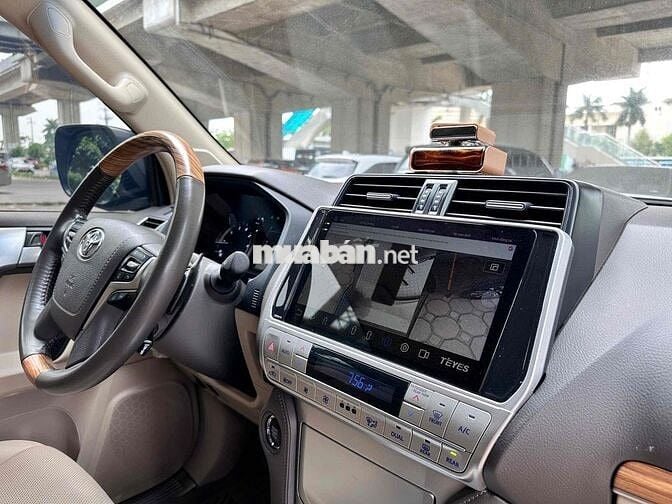 Toyota Land Cruiser Prado 2022 Đen full bảo dưỡng