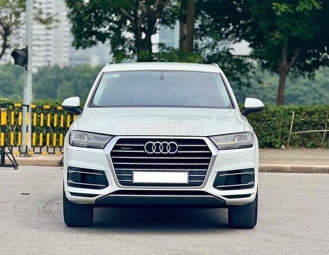 Audi Q7 SUV 7 chỗ Trắng 78000 zin 2018 1 chủ
