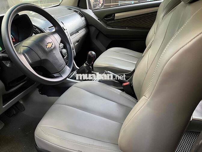 Chevrolet Colorado 2015 số sàn 2 cầu