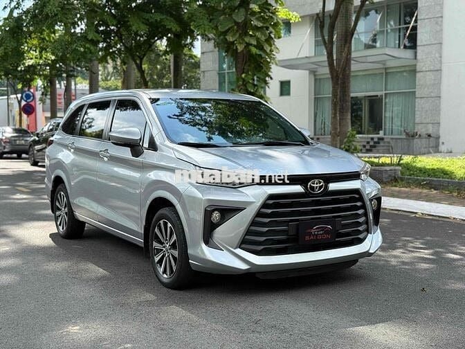 Toyota Avanza Premio 2023 Số tự động 7 chỗ Xám bạc