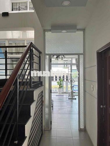 Phòng gần Gigamall, ĐH luật, Chợ, Ven sông mát mẻ