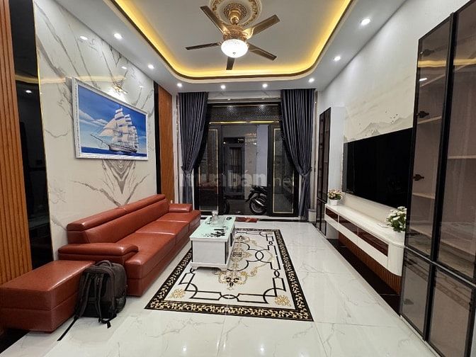 Siêu phẩm nhà phố 3 lầu - hẻm xe hơi Thích Quảng Đức, P. Đức Nhuận.