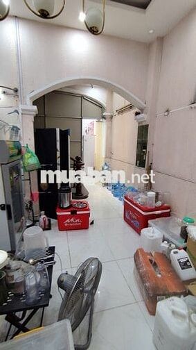 CHO THUÊ MẶT BẰNG TẦNG 1 NGAY LẠC LONG QUÂN – TÂY HỒ
